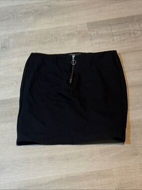 Sleek Black Pencil Mini Skirt with Front Ring Zip